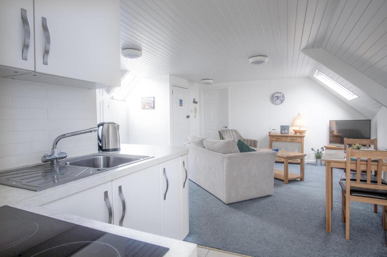 St Julians View - 1 Bedroom Apartment - Tenby Zewnętrze zdjęcie